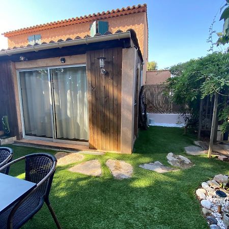 Agreable Studio Proche Sttropez Piscine Et Tennis Gassin Ngoại thất bức ảnh