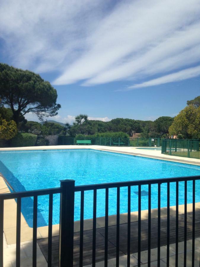 Agreable Studio Proche Sttropez Piscine Et Tennis Gassin Ngoại thất bức ảnh